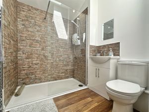 Photo 16- click for photo gallery